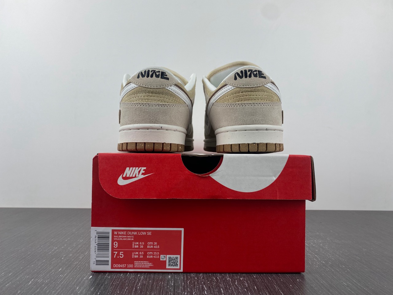 NIKE Dunk Low DO9457-100